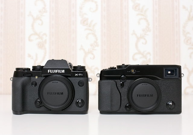 Gehäuse Fujifilm X-T1 neben Fuji X-Pro 1