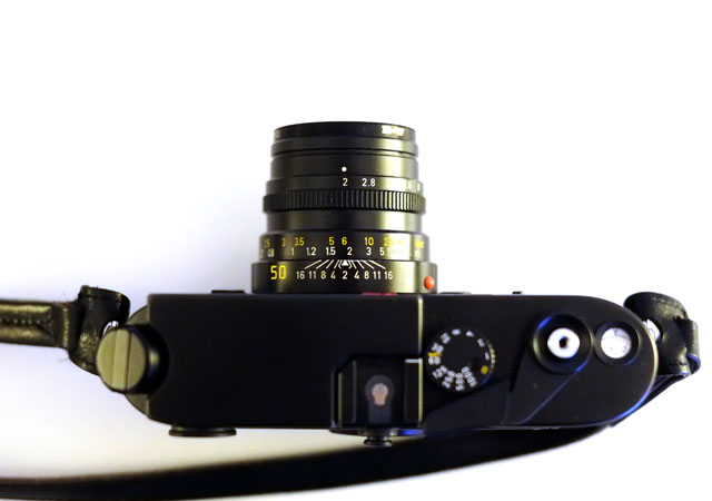 Aufsicht auf Oberseite der Leica M6 Classic Messsucherkamera
